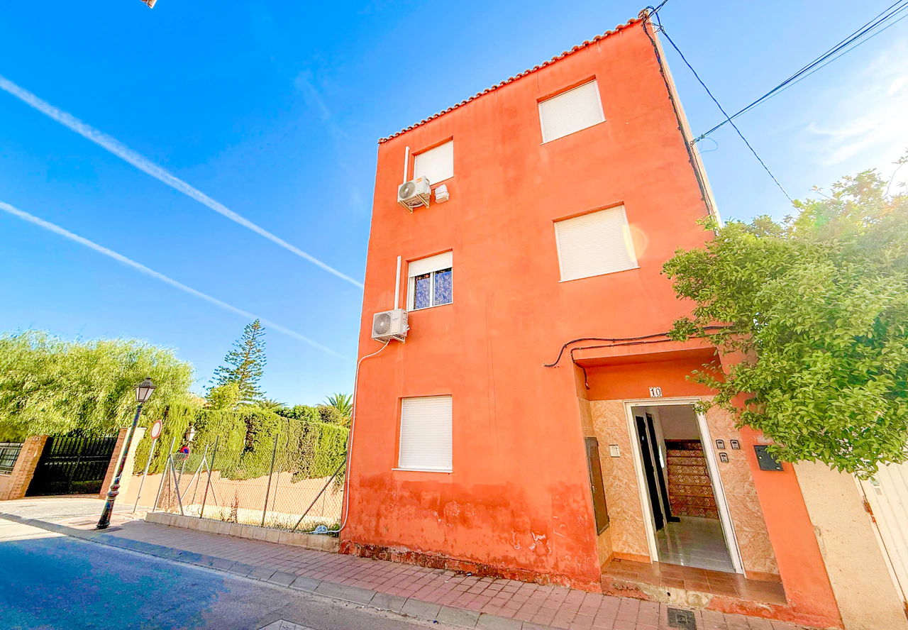 Flat for sale in San Miguel De Salinas