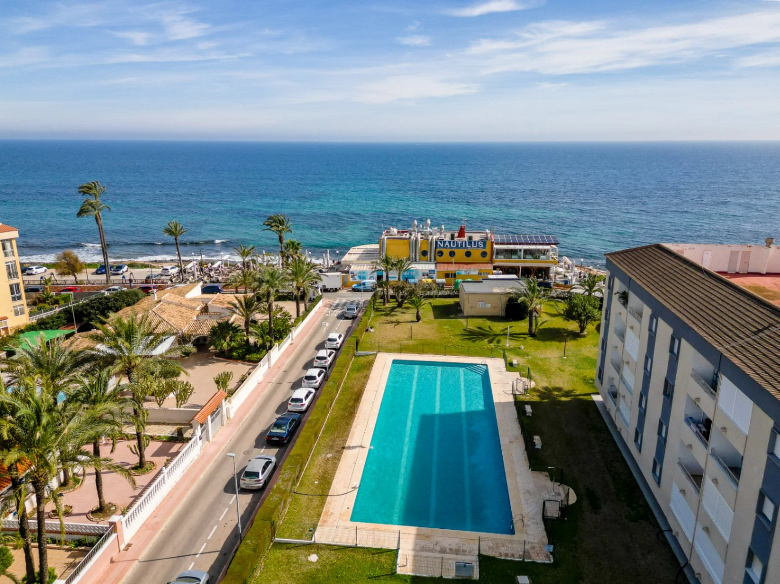 Modern 3-Bedroom Apartment for Sale in Punta Prima Near Cala Piteras