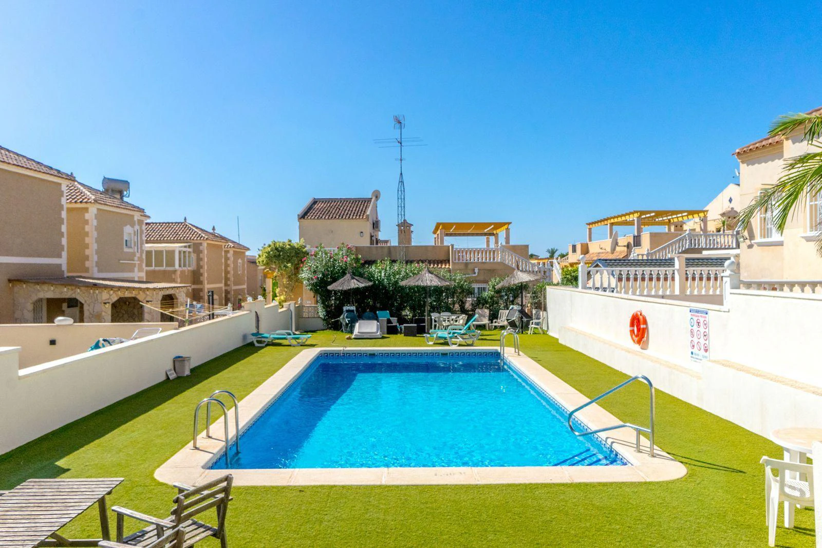 Hus til salg i Orihuela Costa