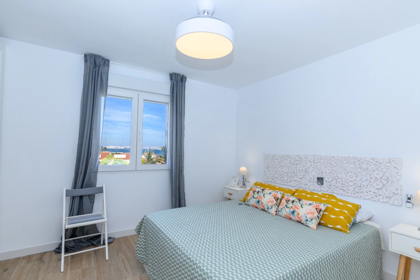 Modern 3-Bedroom Apartment for Sale in Punta Prima Near Cala Piteras