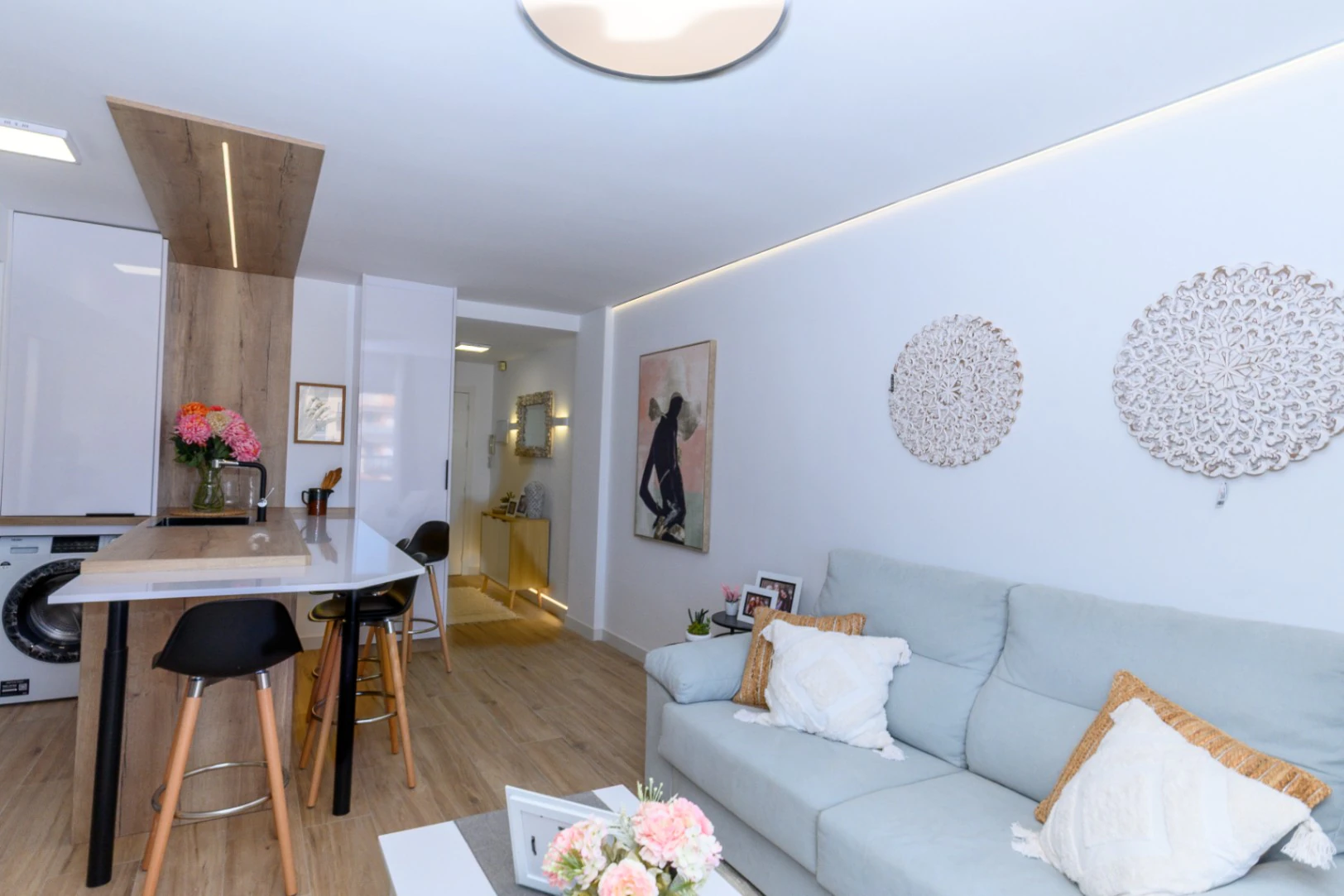 Modern 3-Bedroom Apartment for Sale in Punta Prima Near Cala Piteras