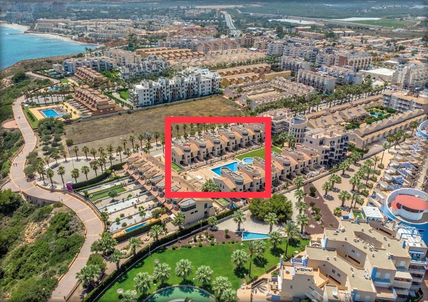 Maison jumelée à la vente à Cabo Roig