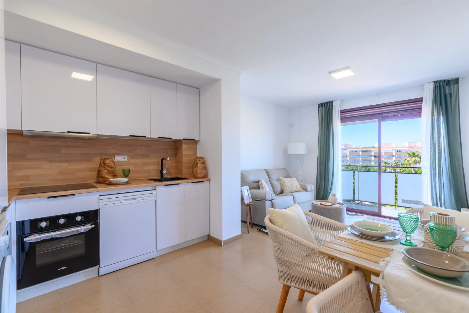 Reformed fully furnished Apartment for sale Torrevieja