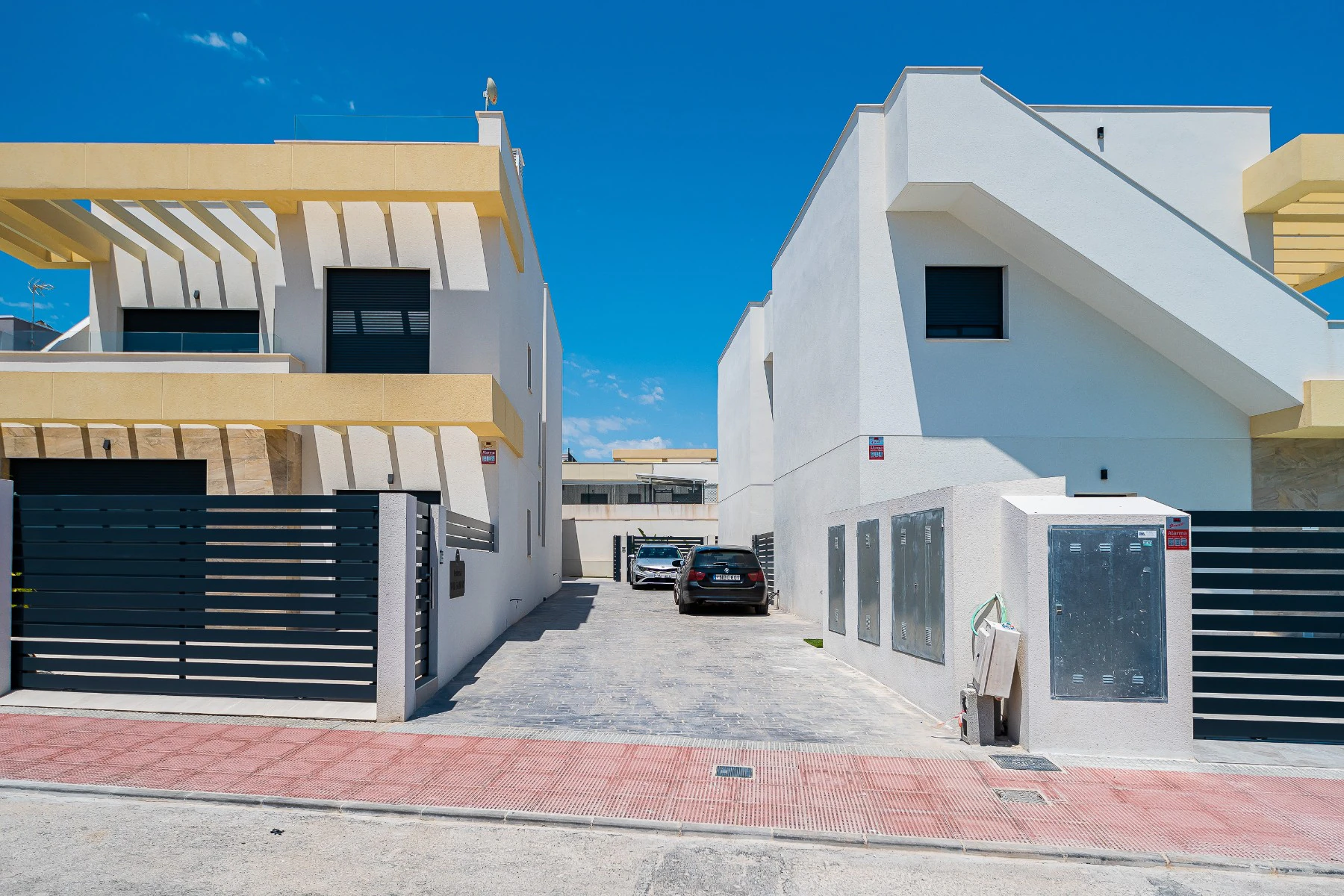 Villa for sale in Los Montesinos