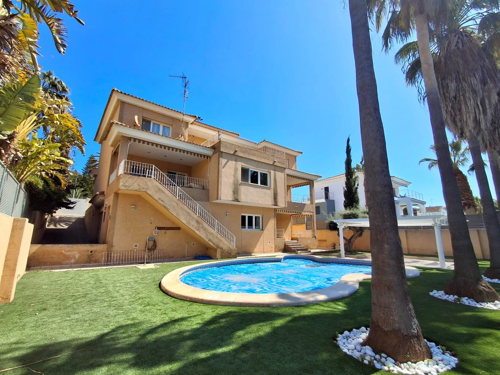 Villa te verkoop in Dehesa De Campoamor