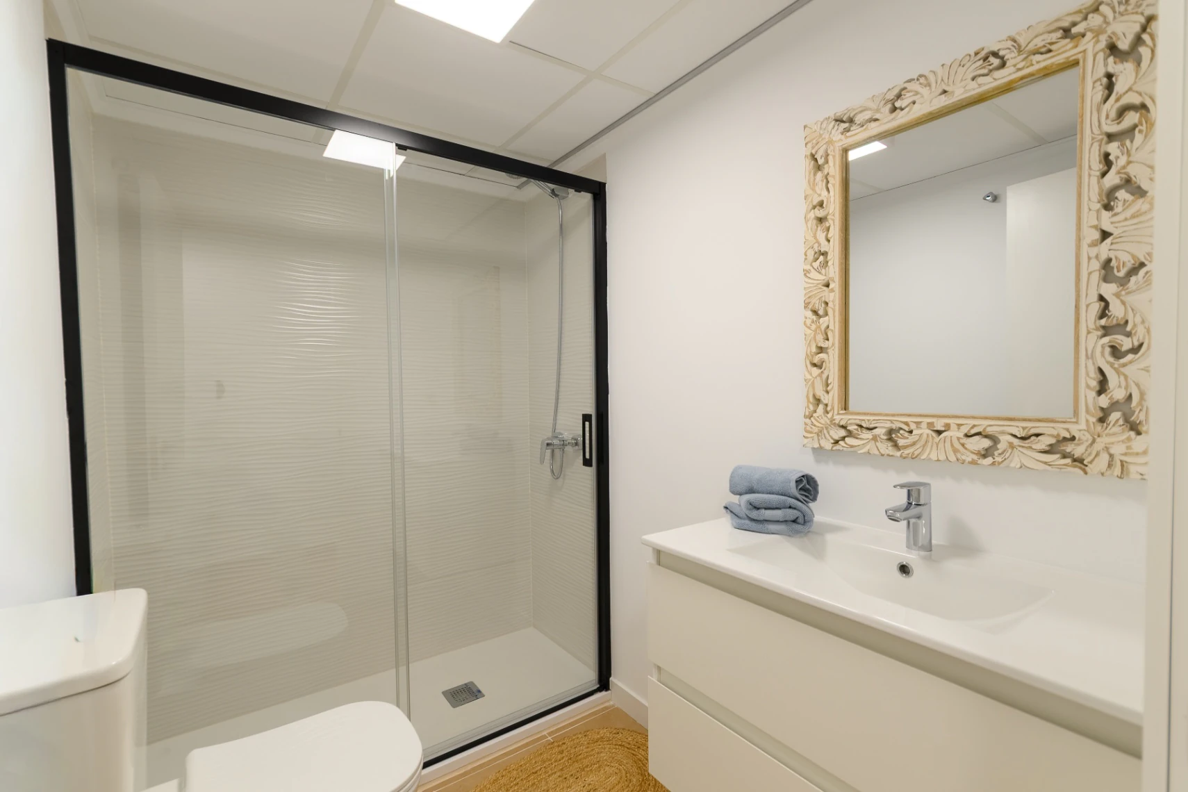 Reformed Apartment for sale walking distance to sea in Torrevieja