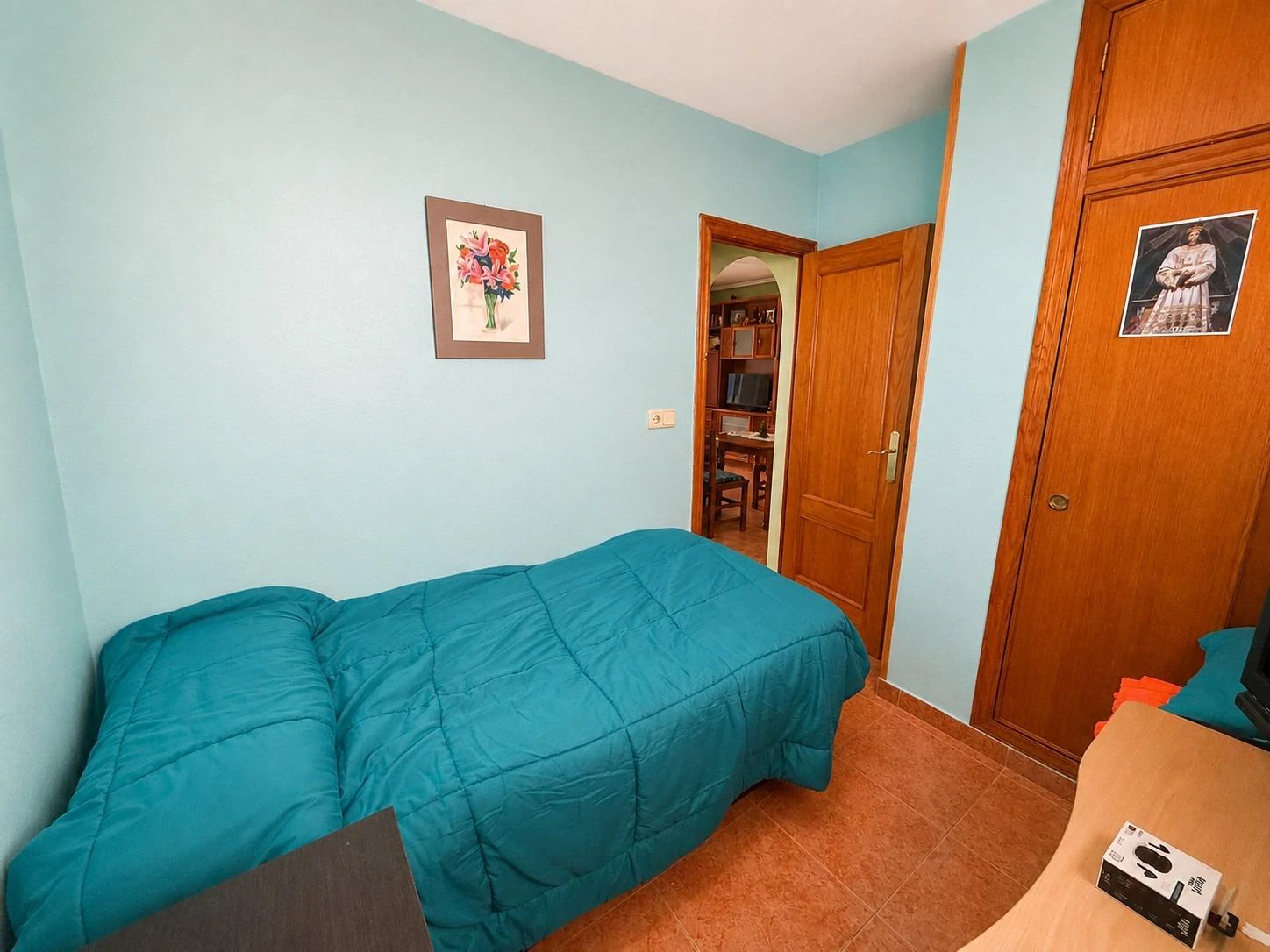 Opportunity for a 2-bedroom apartment with a pool
