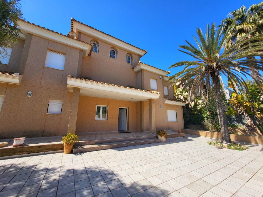 Villa te verkoop in Dehesa De Campoamor