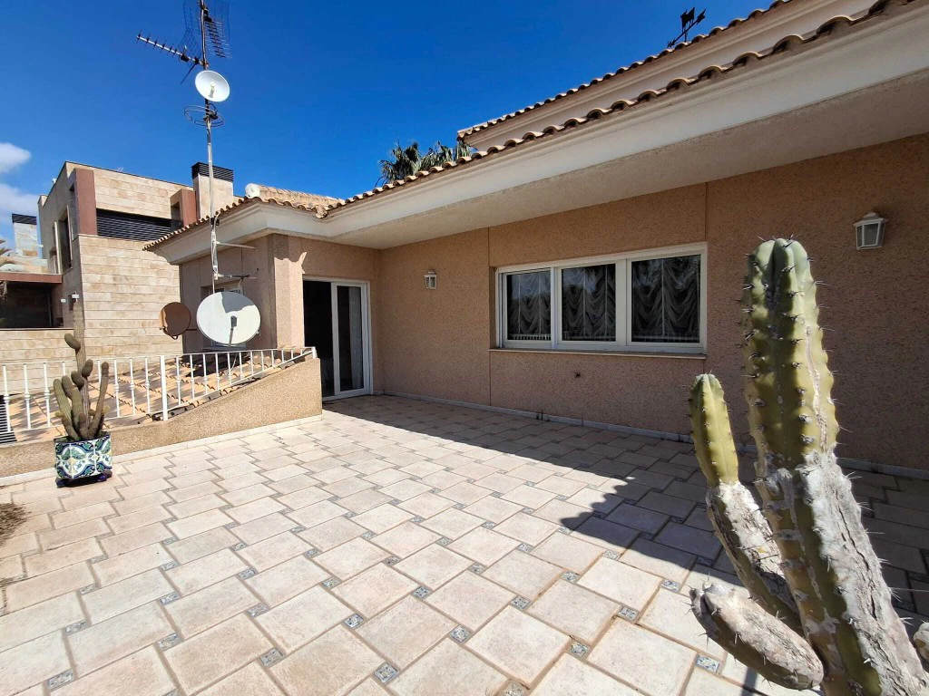 Villa te verkoop in Dehesa De Campoamor