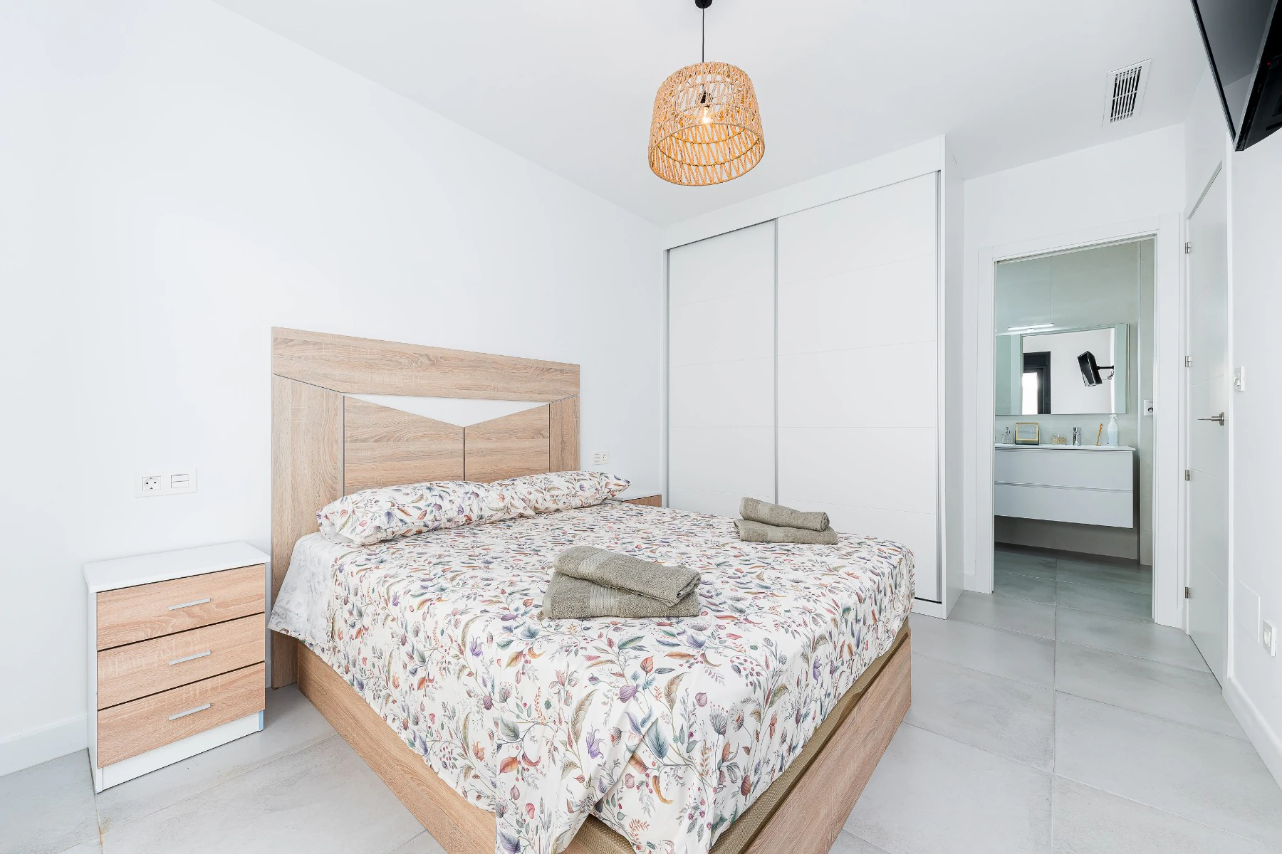 Villa for sale in Los Montesinos