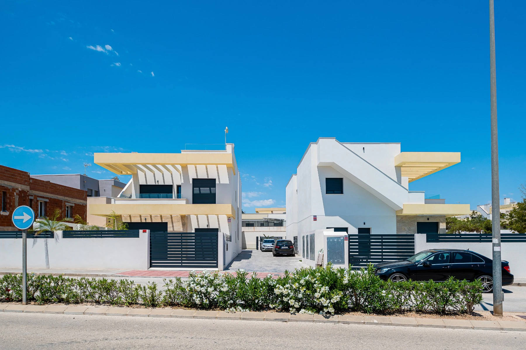 Villa for sale in Los Montesinos