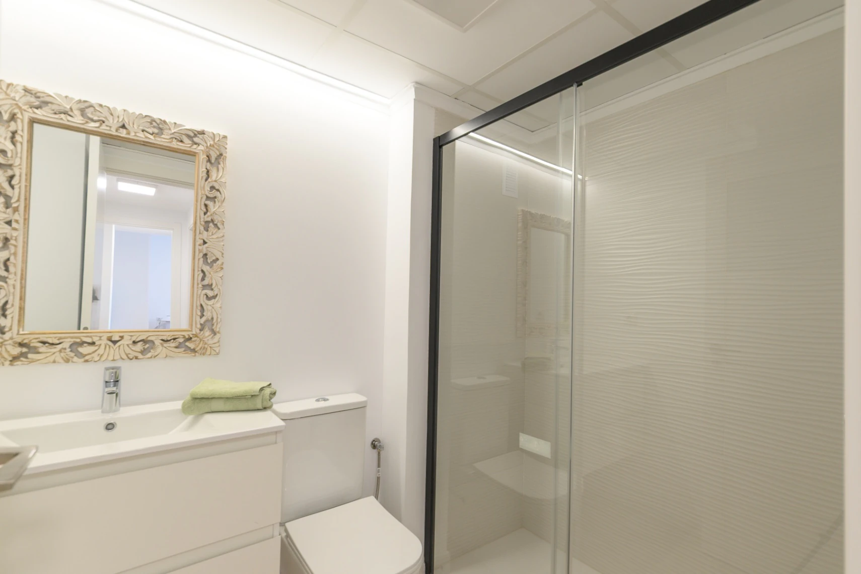 Appartement entièrement meublé réformé à vendre à Torrevieja