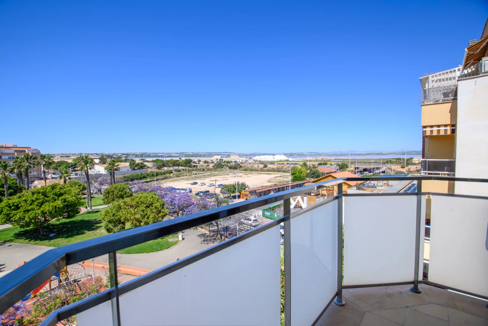 Reformed Apartment for sale walking distance to sea in Torrevieja