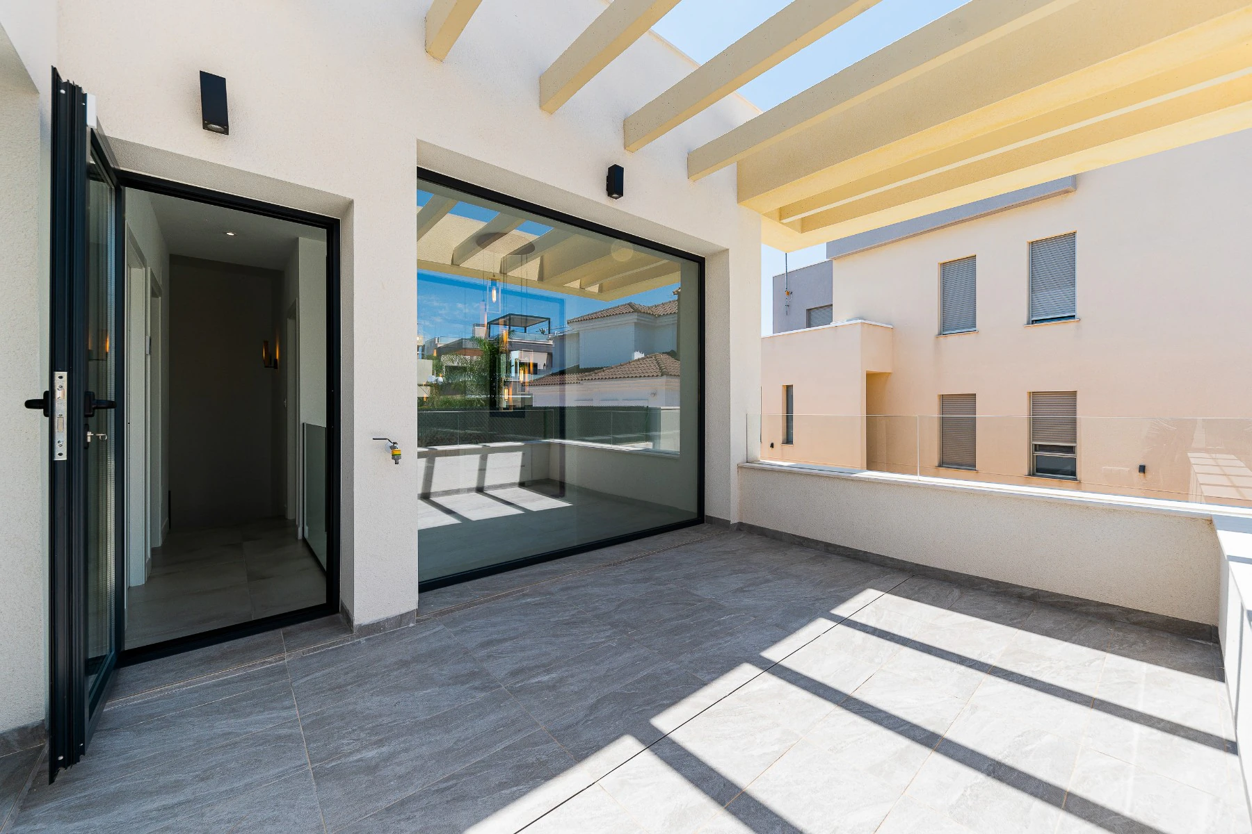 Villa for sale in Los Montesinos