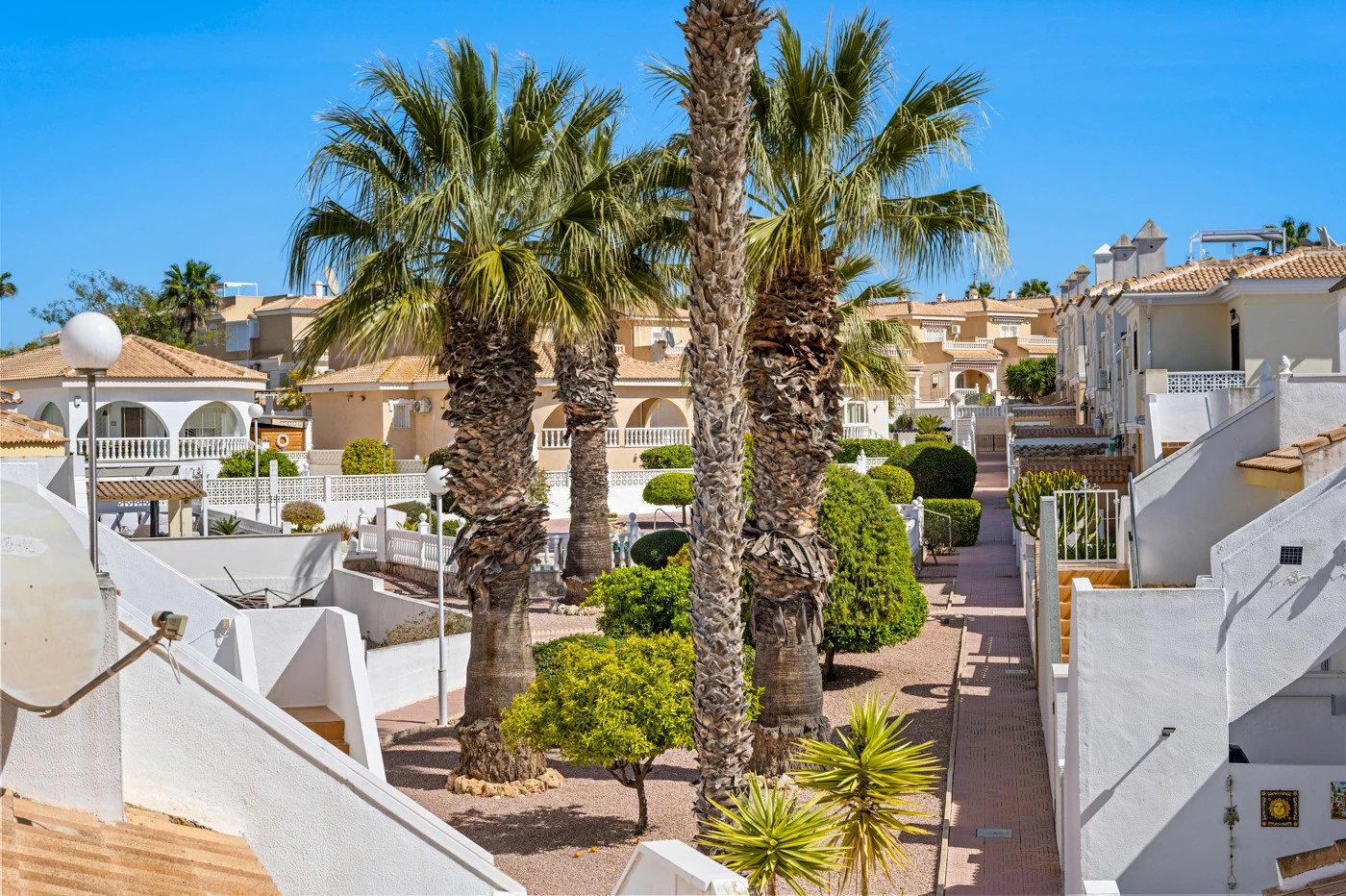 Casa adosada en venta en Benijófar
