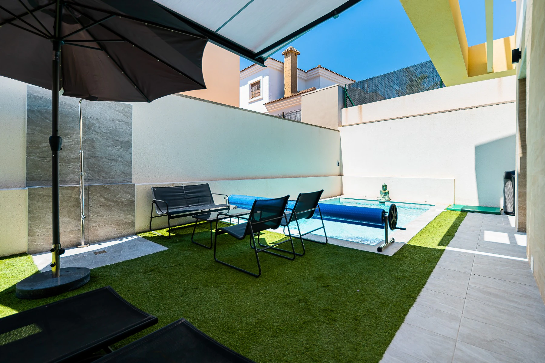 Villa for sale in Los Montesinos