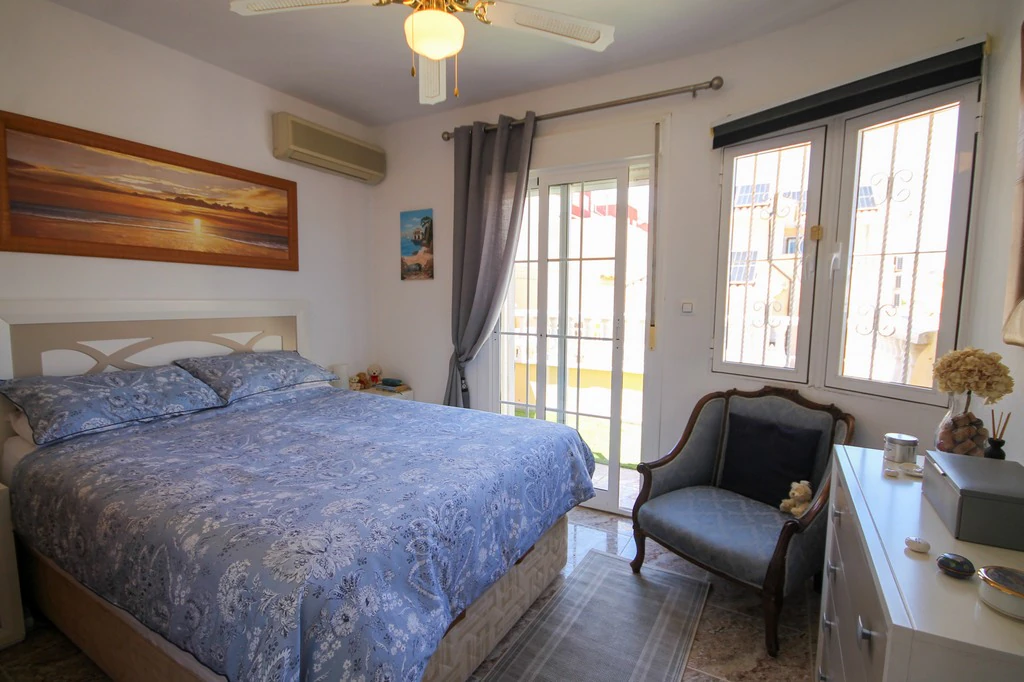 til salg i Orihuela Costa