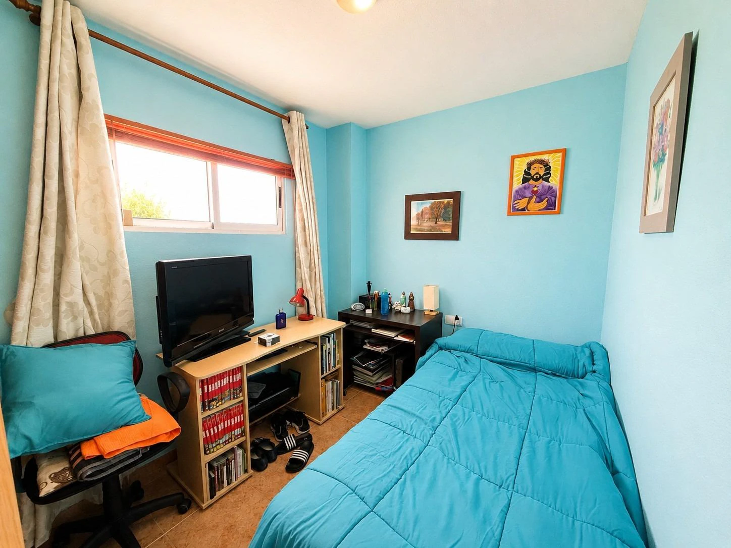 Opportunity for a 2-bedroom apartment with a pool