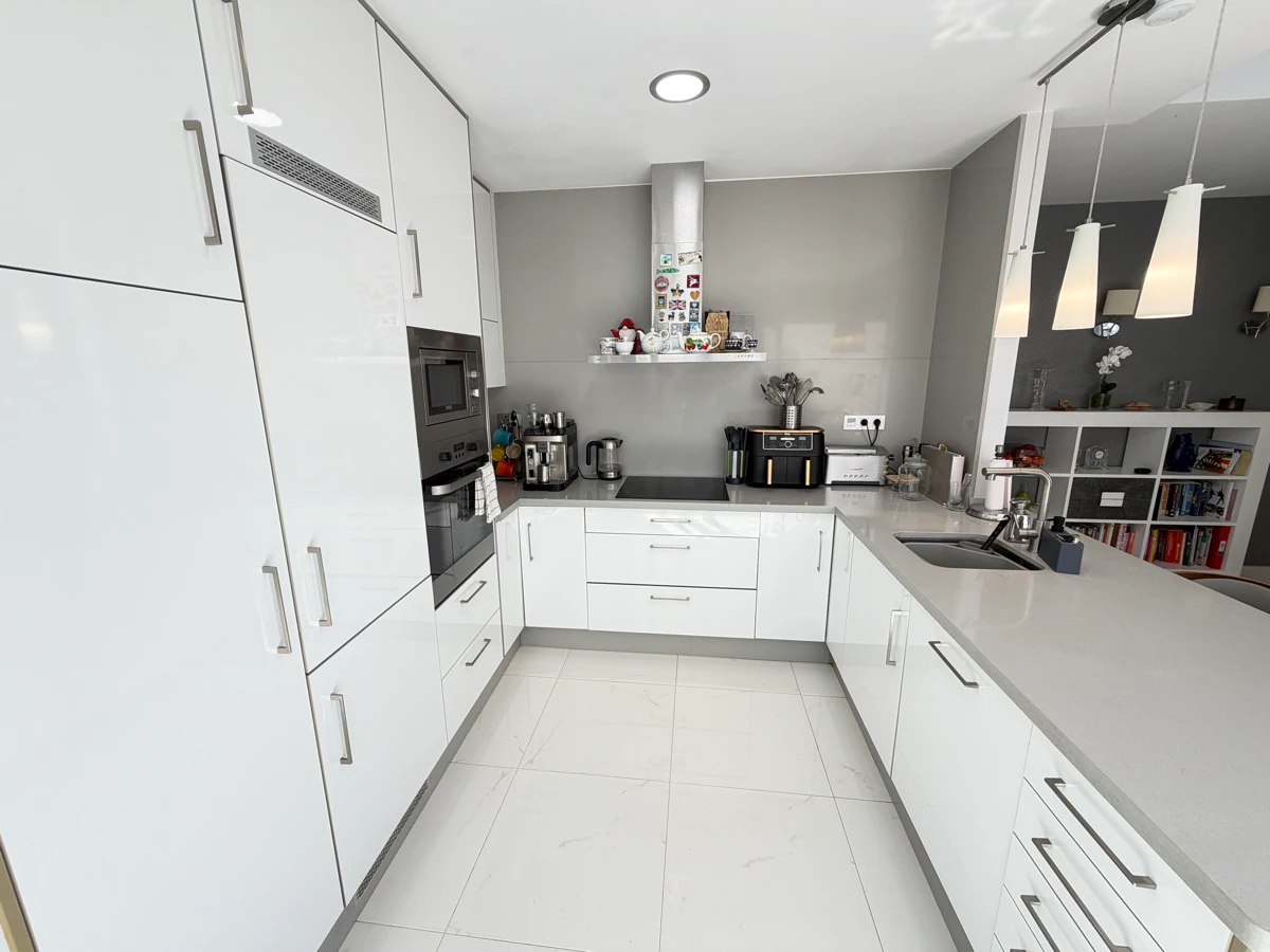 Villa for sale in Villamartin