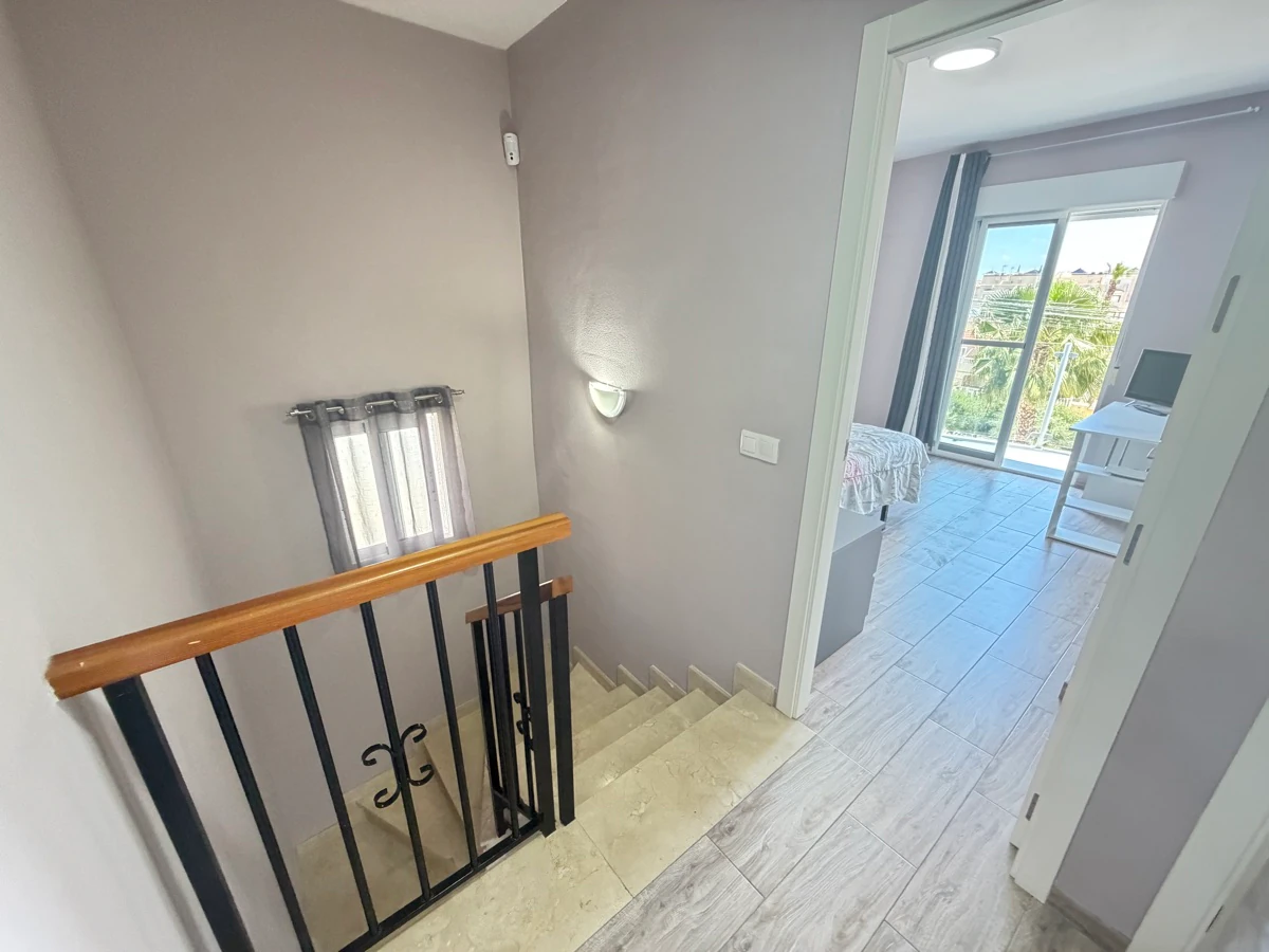 Villa à la vente à Villamartin