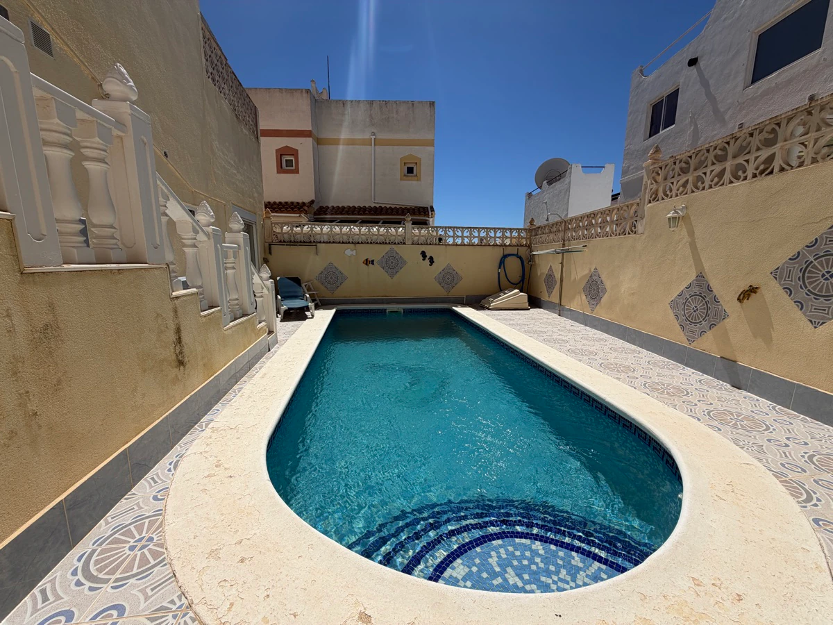 Terraced house for sale in San Miguel De Salinas