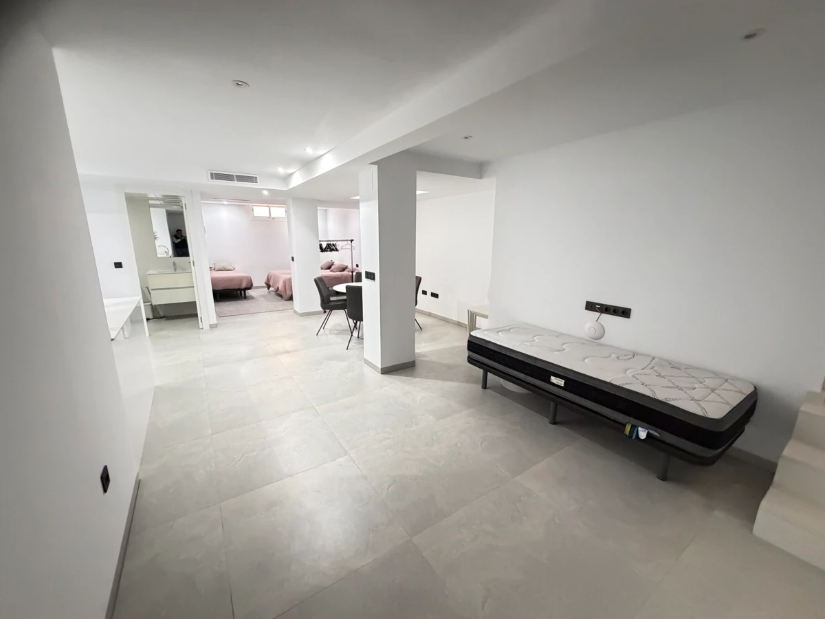 Villa for sale in Villamartin