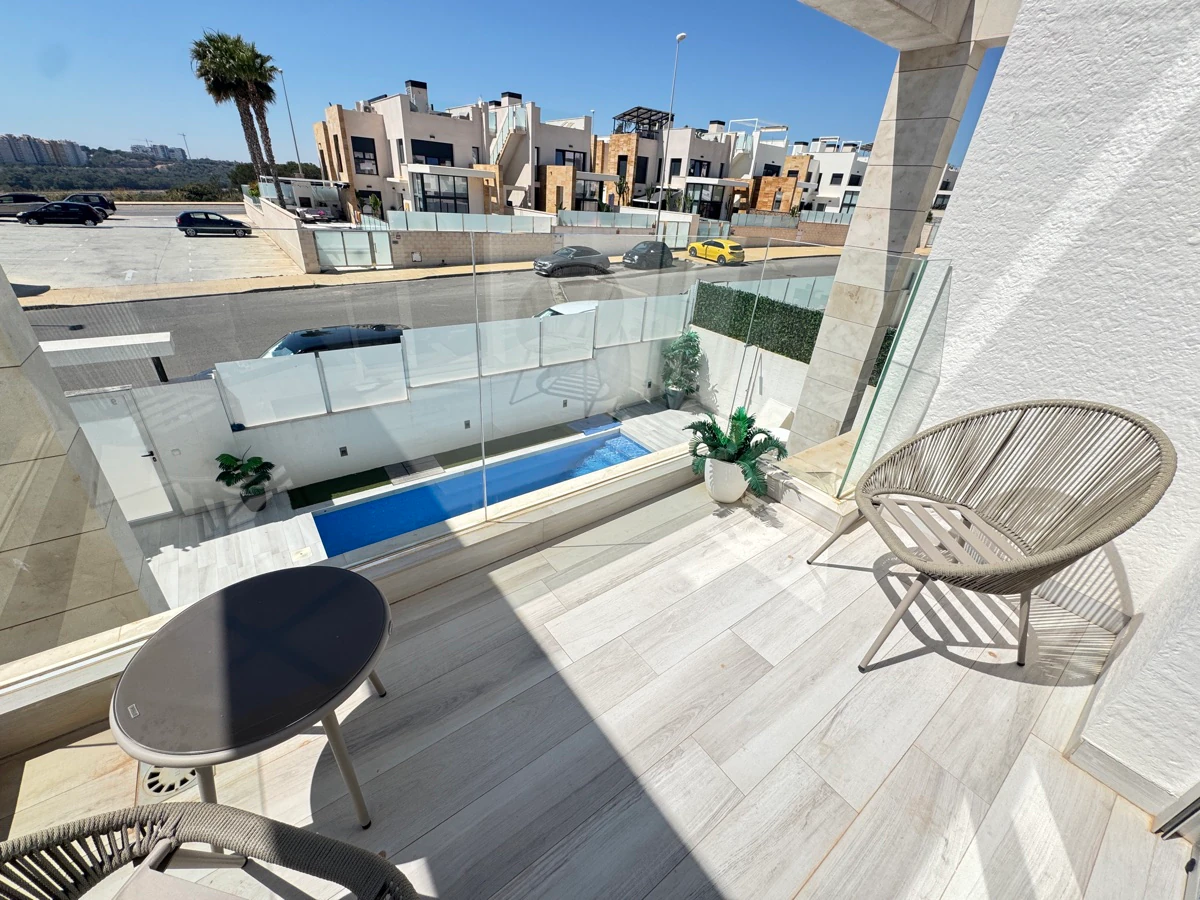 Villa til salg i Lomas De Cabo Roig