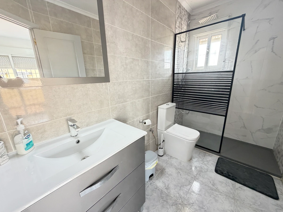 Villa for sale in Villamartin