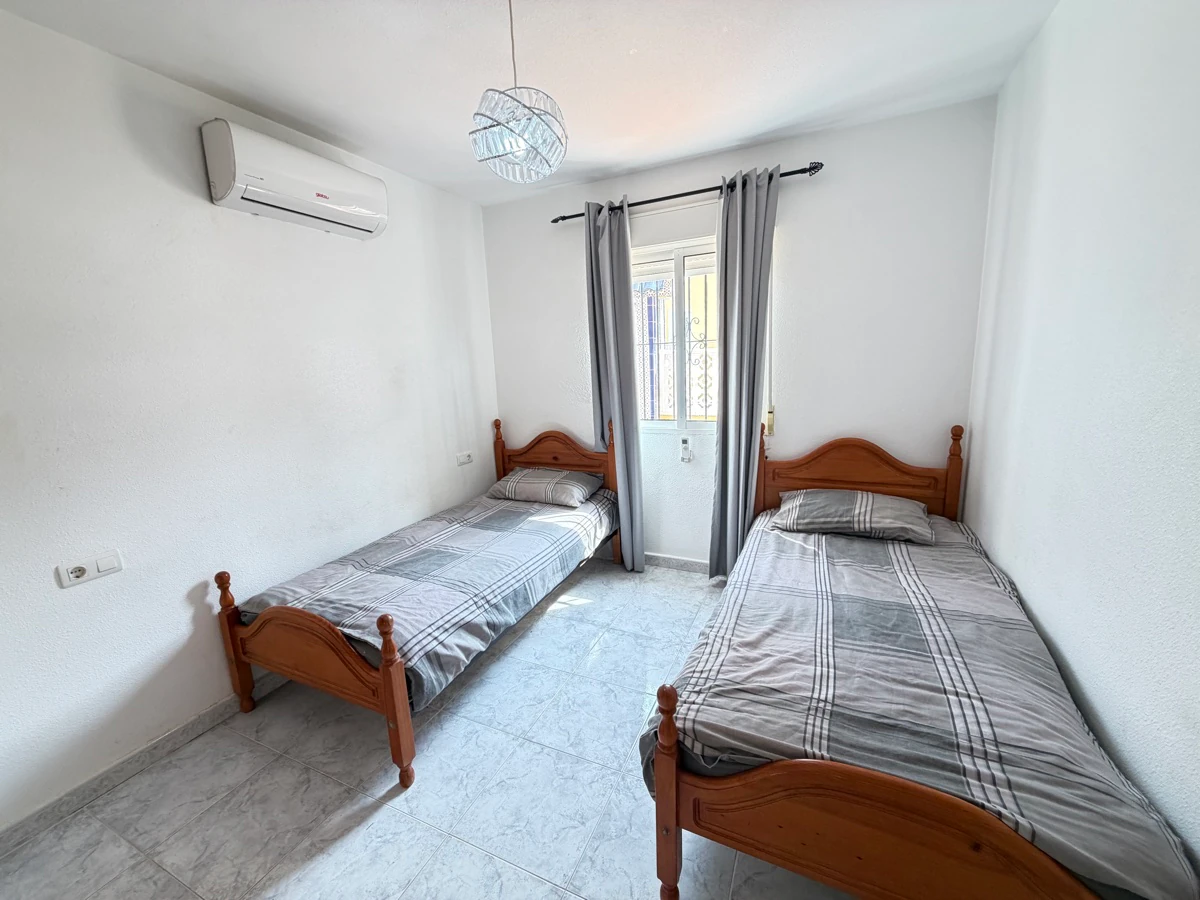 Villa for sale in Villamartin