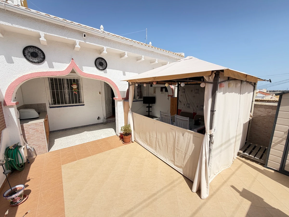 Bungalow til salg i San Miguel De Salinas