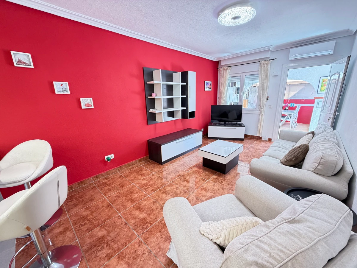 Bungalow til salg i San Miguel De Salinas
