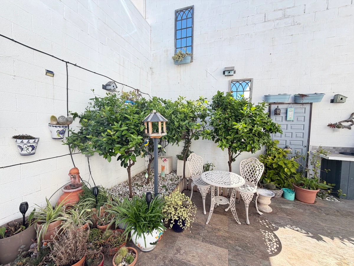 Villa for sale in Villamartin