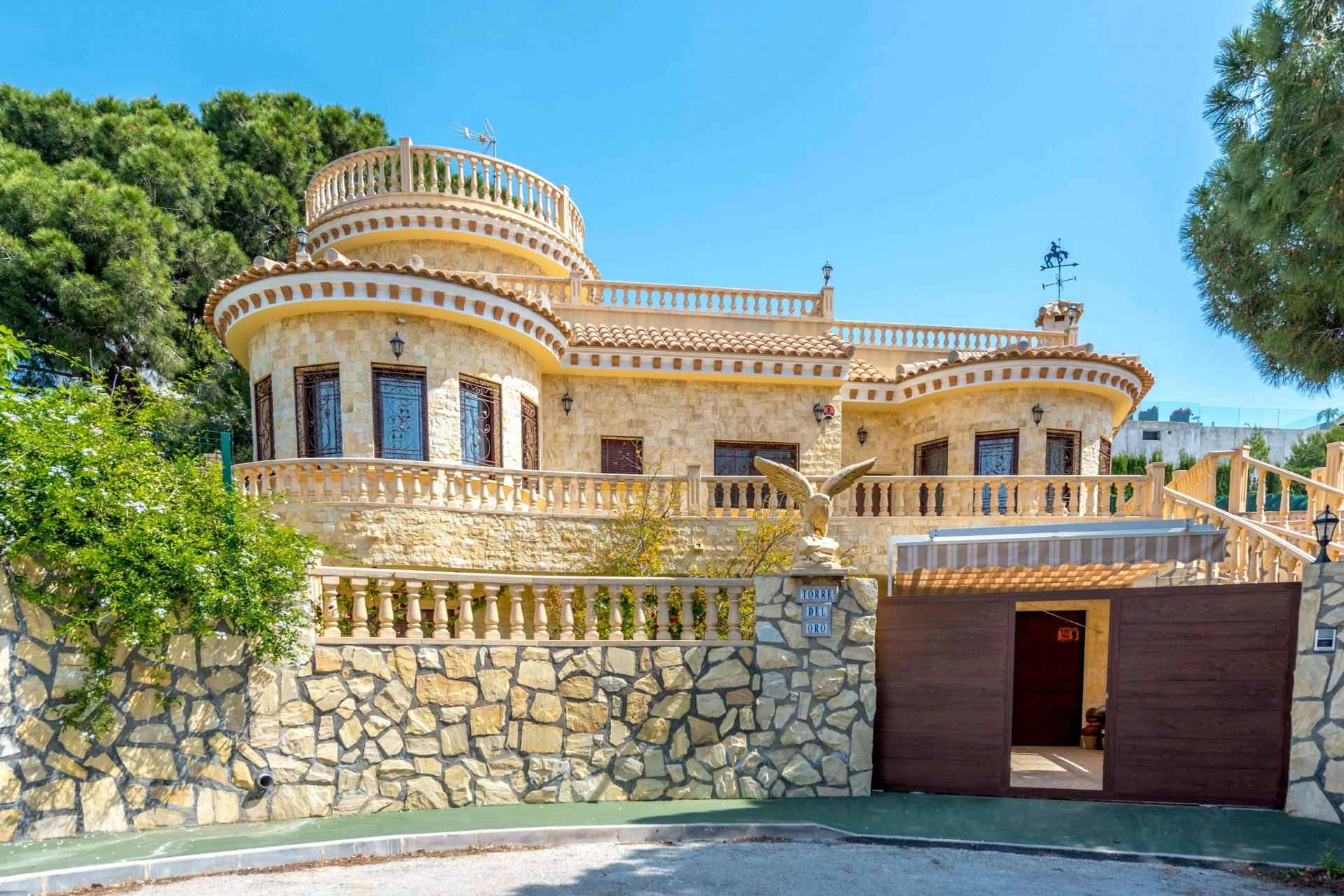 Villa for sale in Orihuela Costa
