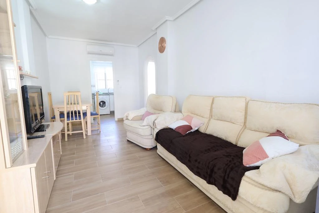 Bungalow for sale in Orihuela Costa