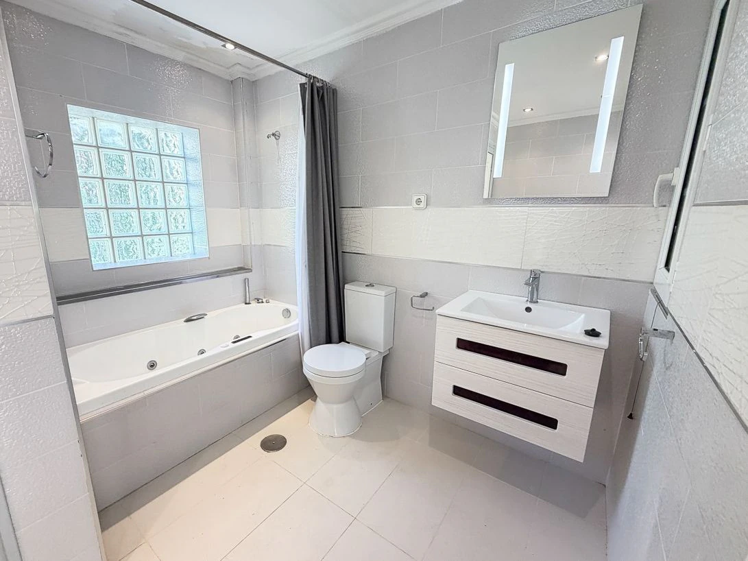 Incredible Frontline Golf Villa for Sale in Las Ramblas