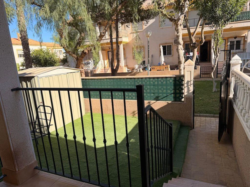 Bungalow for sale in Orihuela Costa