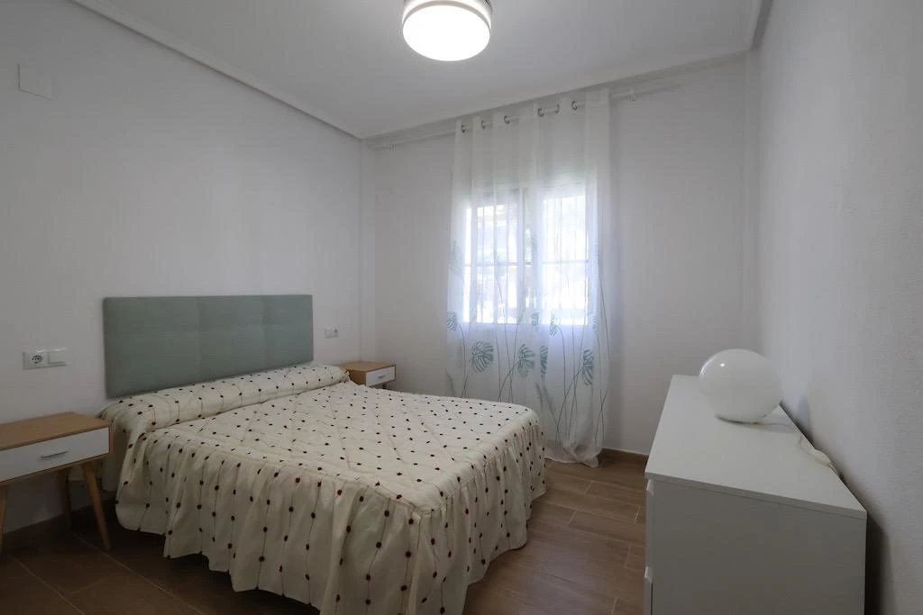 Bungalow for sale in Orihuela Costa