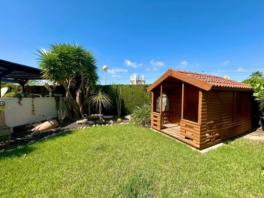 Villa for sale in Orihuela Costa