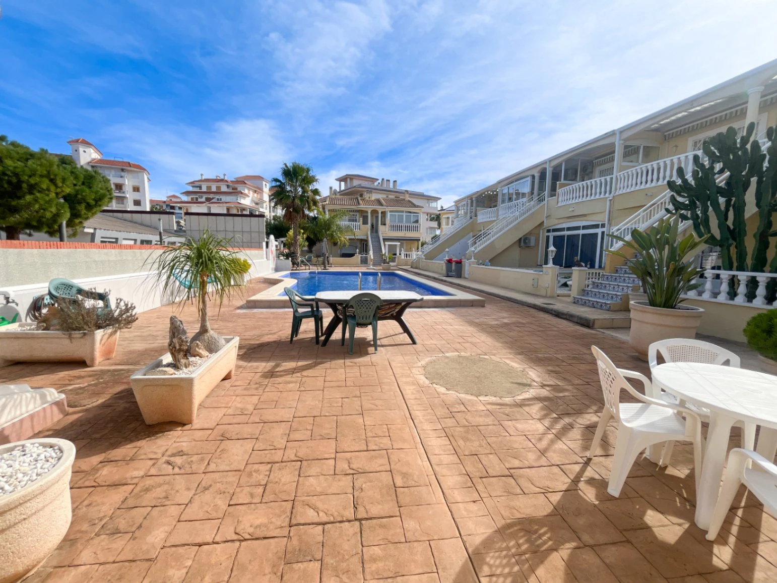 Ground Floor Bungalow for Sale – La Mata Area, Large Outdoor Space, Pool Views
