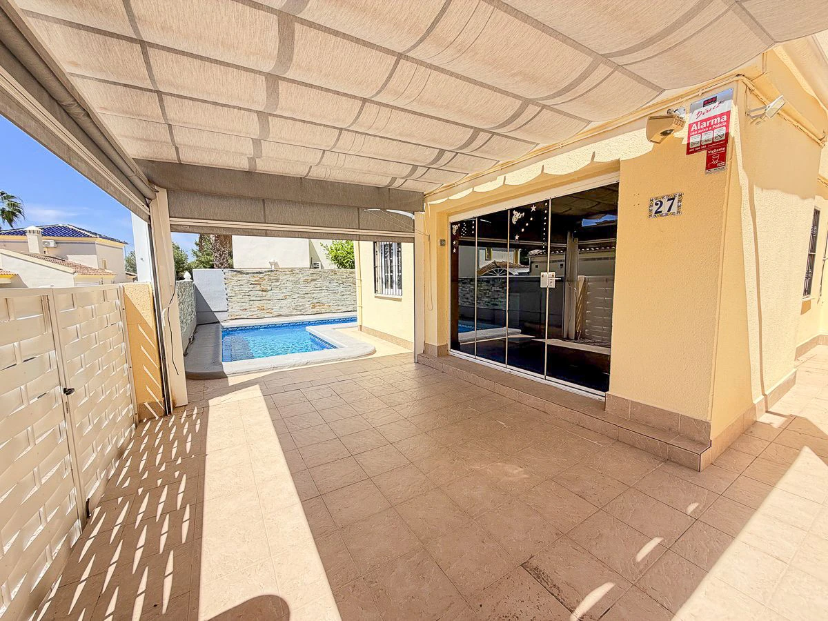 Incredible Frontline Golf Villa for Sale in Las Ramblas
