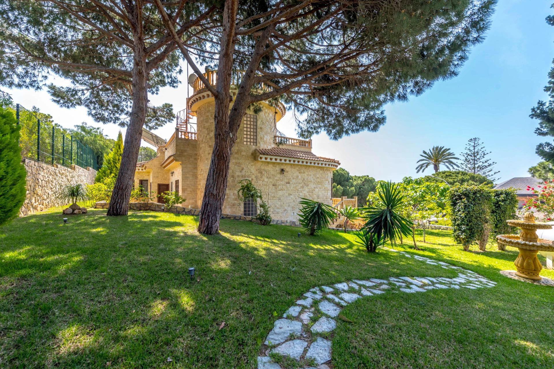 Villa for sale in Orihuela Costa