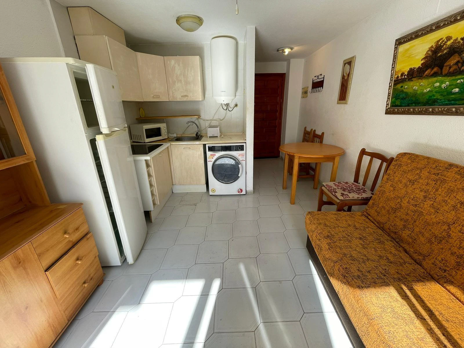 OPPORTUNITY!!! Studio at 32 Maldonado Street