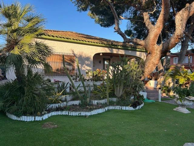 Villa à la vente à Dehesa De Campoamor
