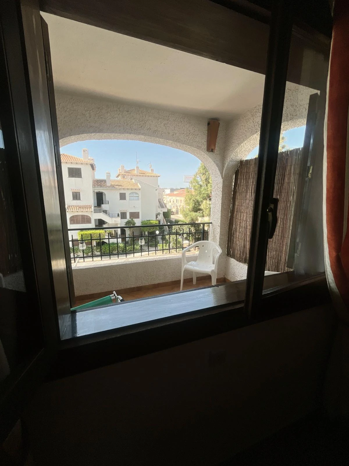 Cabo Roig Beachside Apartment walking to beach