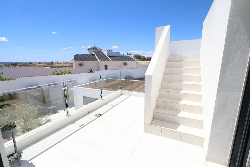 Villa for sale in Rojales