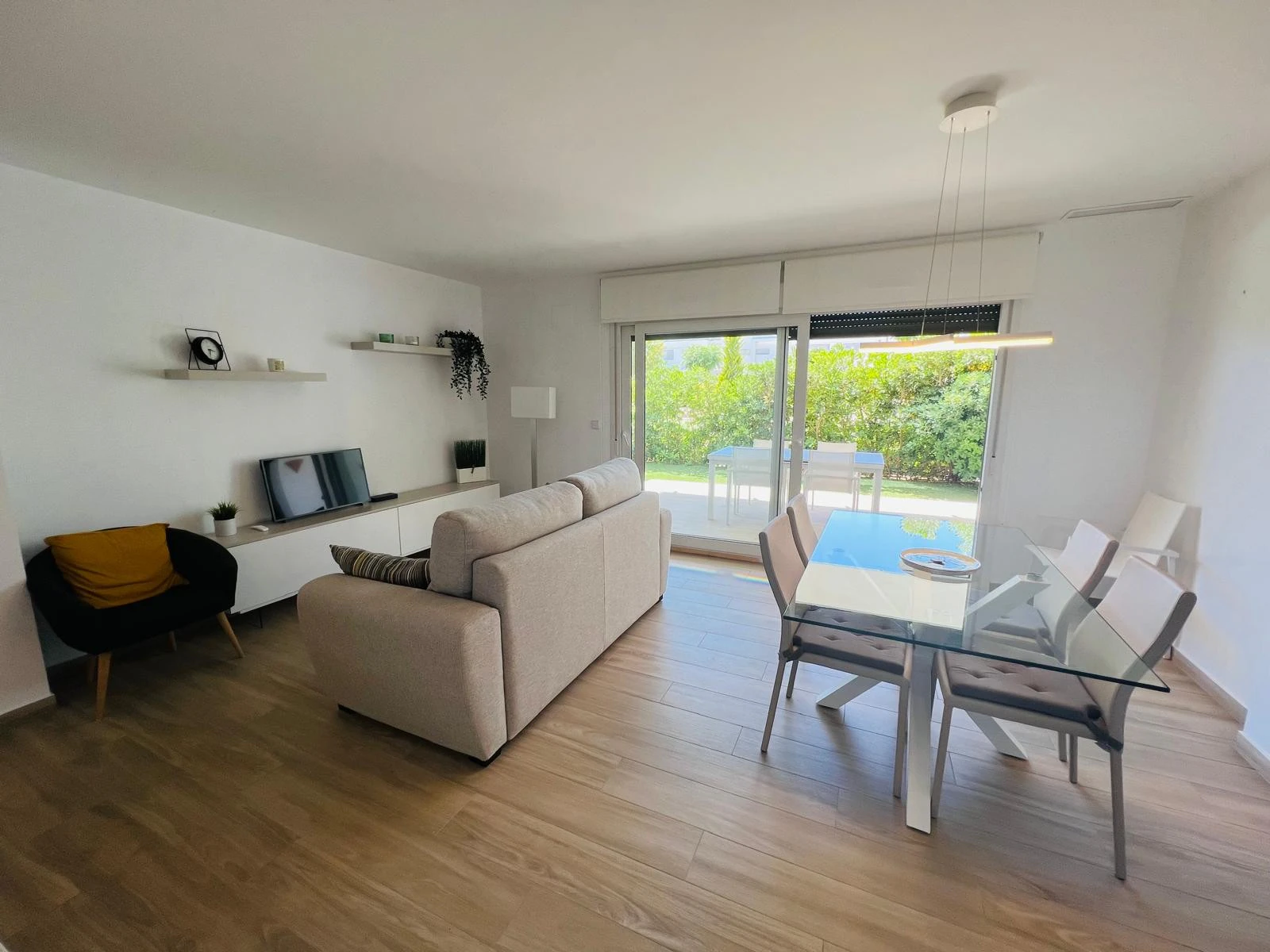 Flat for sale in Entre Naranjo - Vistabella Golf