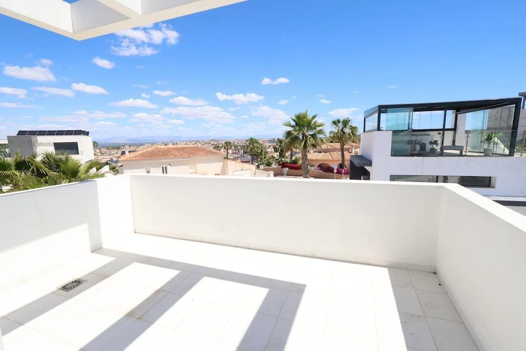 Villa for sale in Rojales