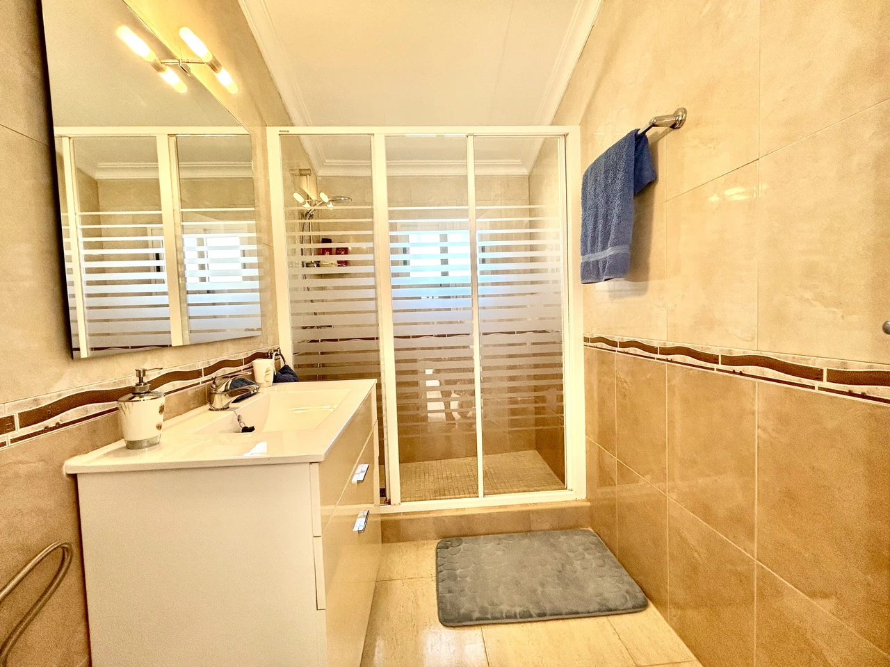 Chalet/Villa en venta en Los Balcones