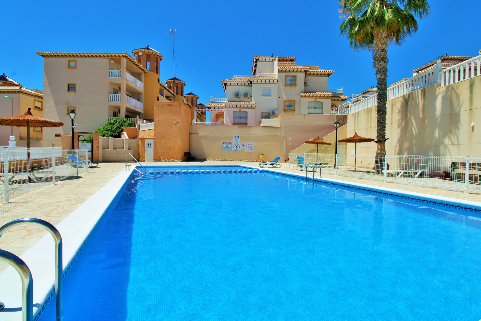 Terraced house for sale in Cabo Roig