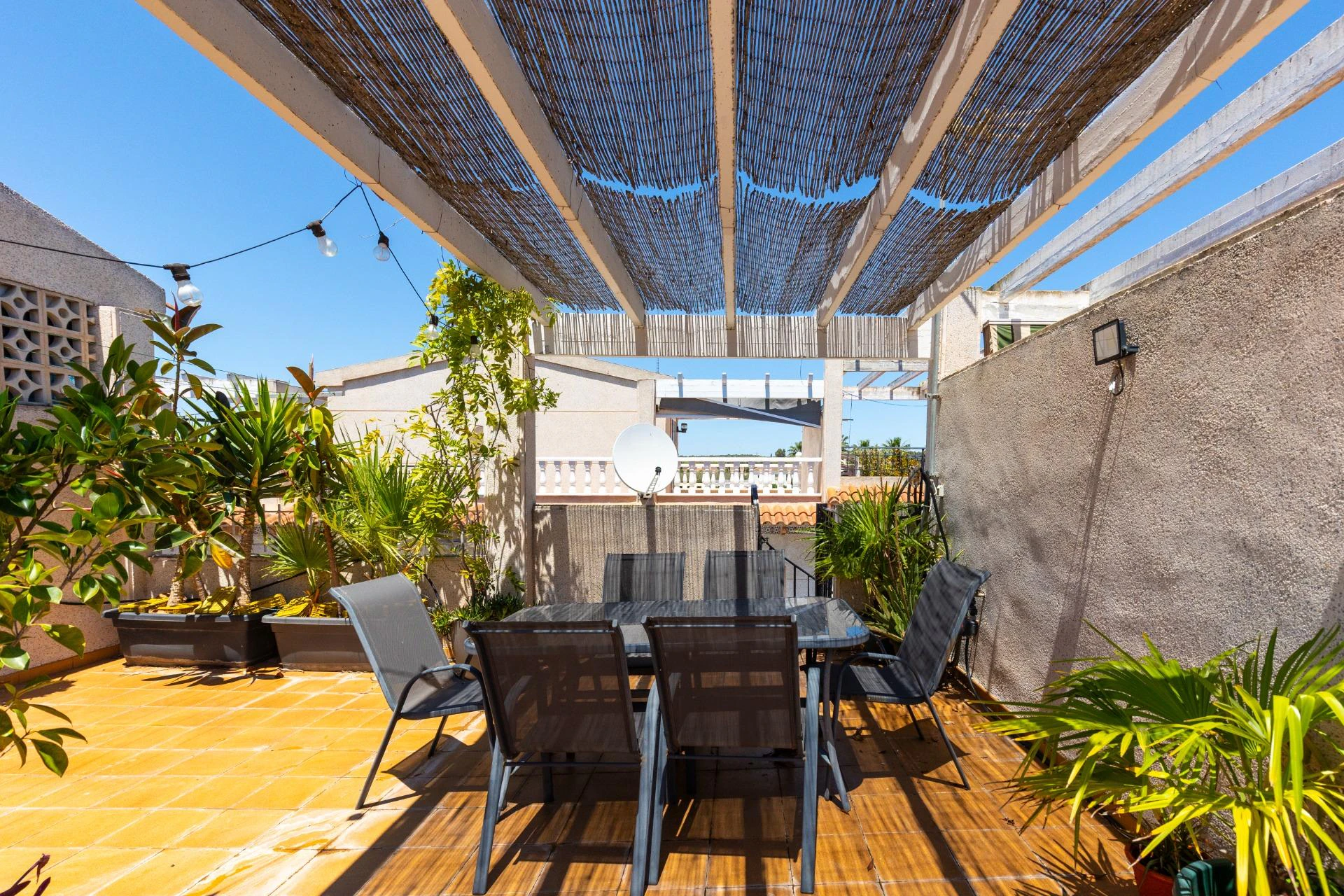 2-bedroom bungalow with solarium in El Moncayo
